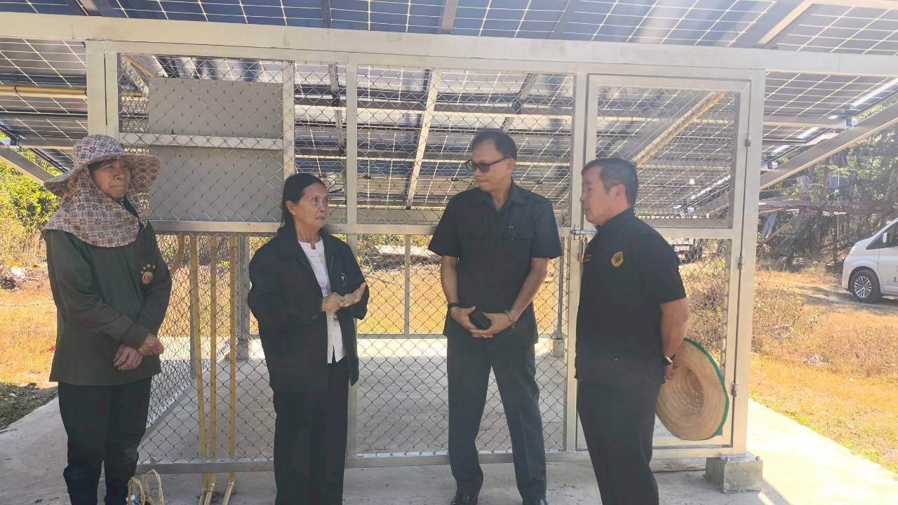 title - วันที่ 21 มกราคม 2569 นายวินัย เมฆดำ ผู้ตรวจราชการกรม ส.ป.ก. นายทินกร เพียภูเขียว ปฏิรูปที่ดินจังหวัดอุบลราชธานี และเจ้าหน้าที่ ส.ป.ก.อุบลราชธานี ร่วมประชุมติดตามแผนงาน ผลการดำเนินงาน ประจำปี พ.ศ.2569